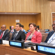 un